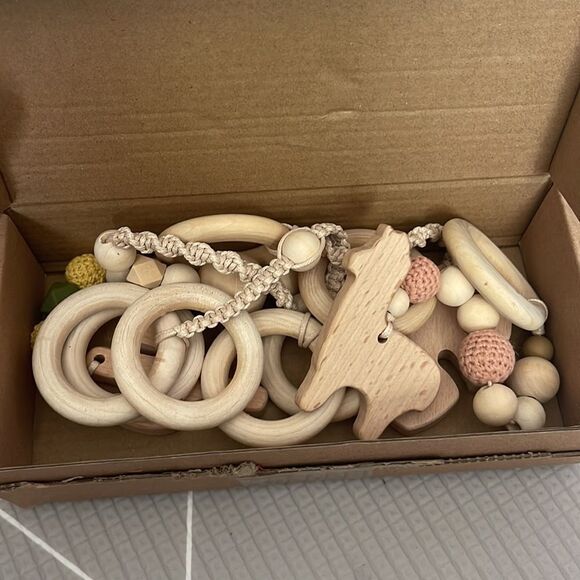 COCO VILLAGE

5-Piece Wooden Hanging Rattle Toys Set - Picture 5 of 5